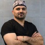 آشنایی با دکتر حق پناه جراح بینی در شیراز: عمل اقساطی و هزینه‌های نیم‌بها!