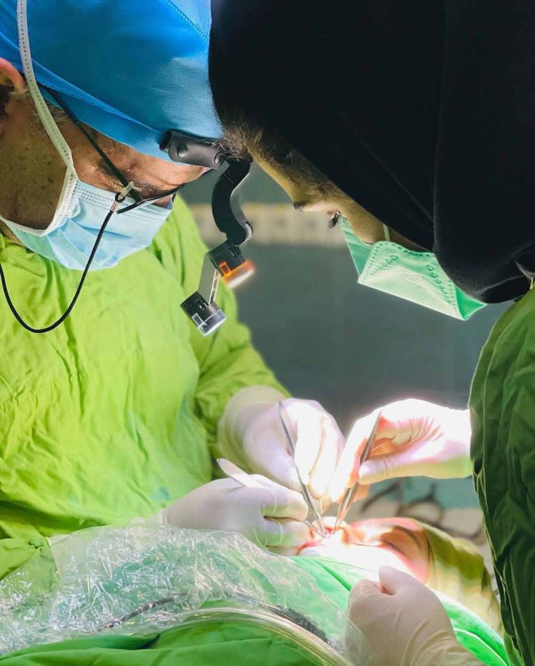 جراحی بینی در شیراز؛ دکتر گندمی