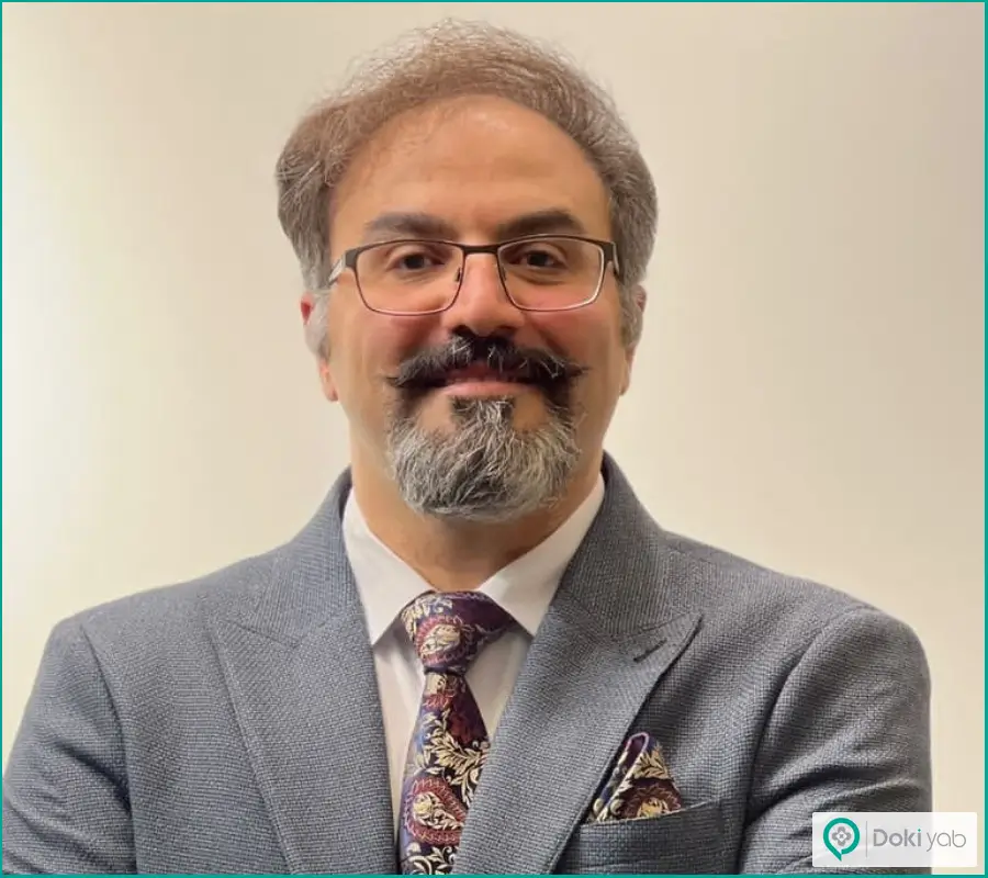 دکتر غلامرضا معین جراح بینی گوشتی در شیراز