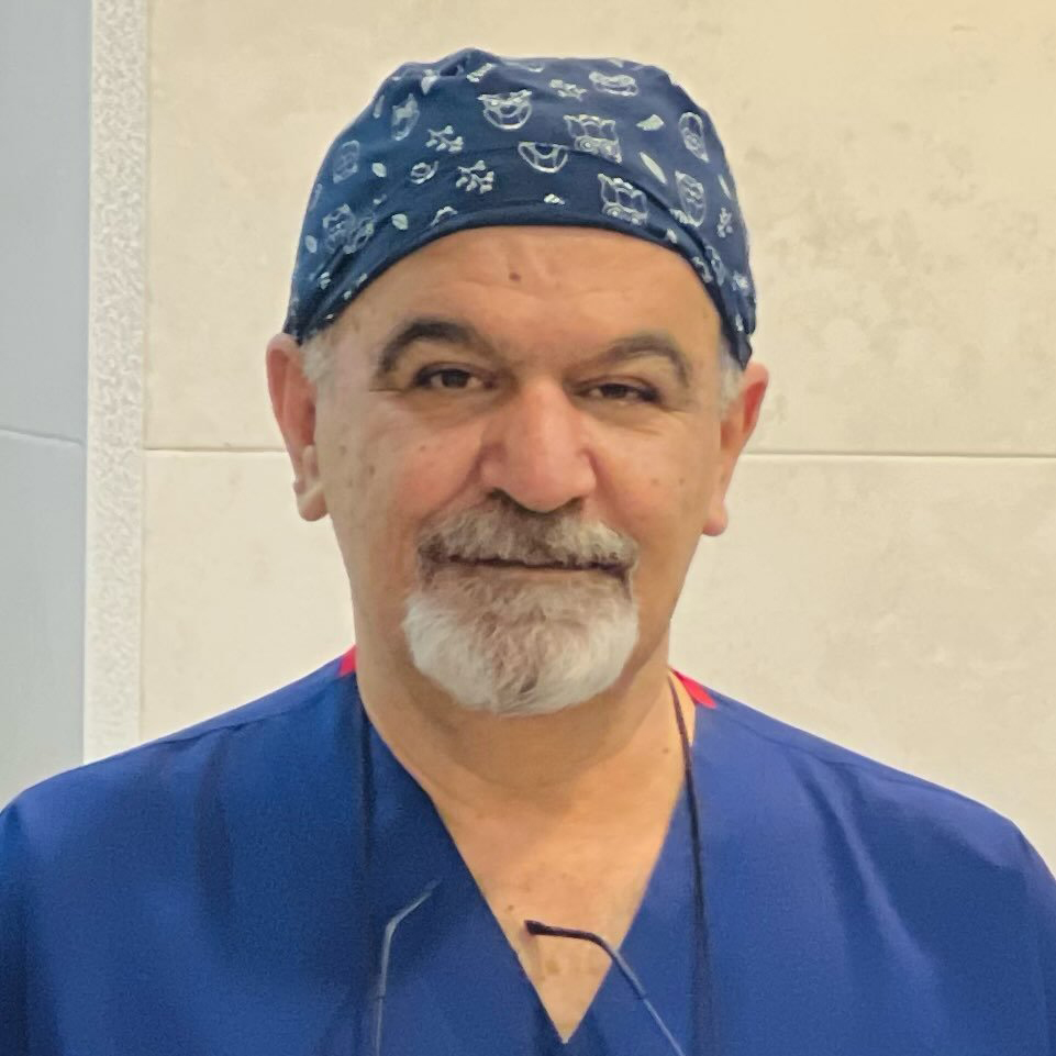 دکتر بهروز گندمی از بهترین جراحان پولیپ بینی در شیراز