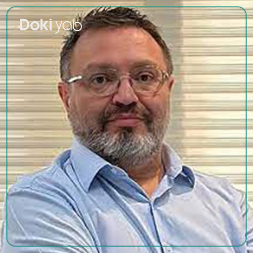 دکتر پوریا افلاکی جراح بینی در تهران