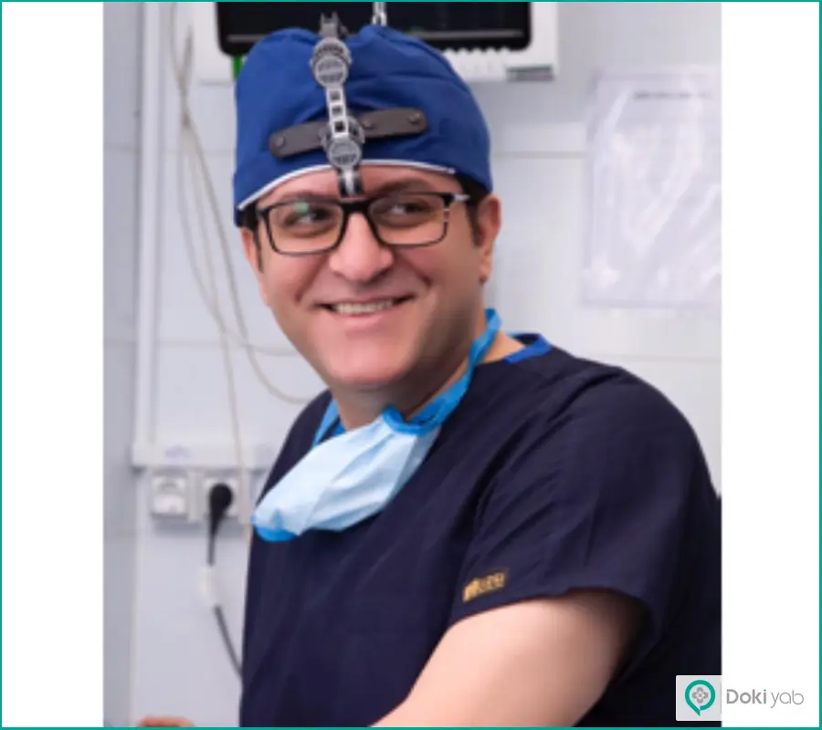 دکتر آرش سبحان منش جراح بینی گوشتی در شیراز