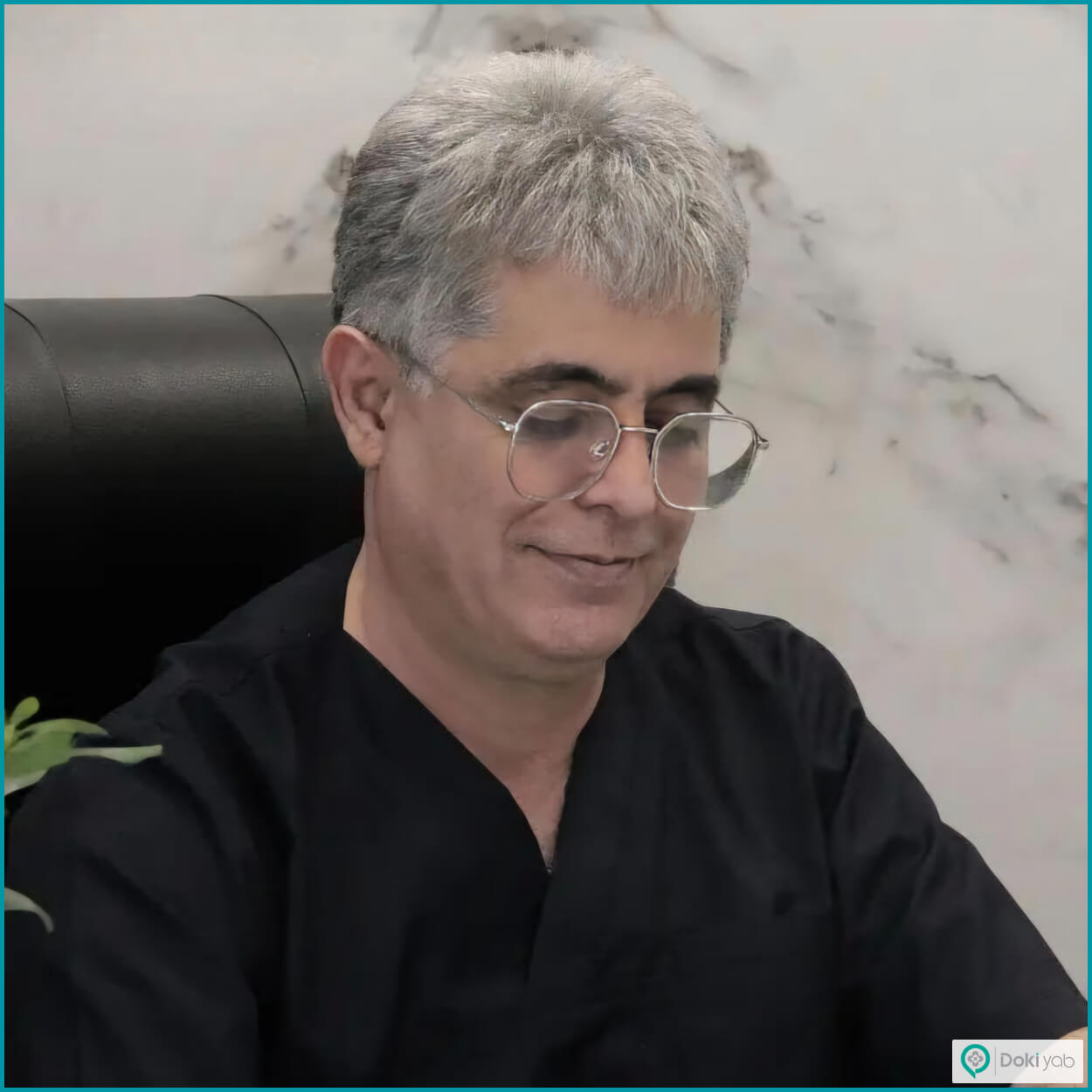 دکتر مسعود کرایی یکی از پزشکان عالی برای تزریق ژل به هیپ دیپ در شیراز