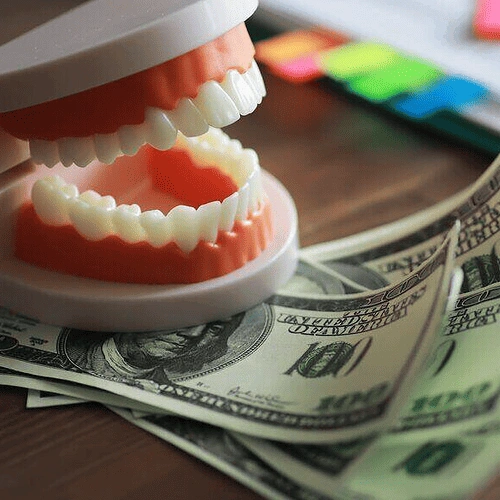 ایمپلنت اقساطی در شیراز با مجموعه دکی یاب